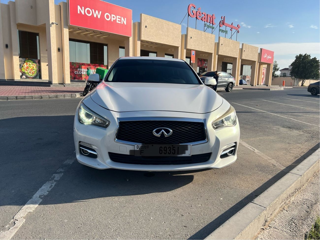 Infiniti Q50 3.7 AWD - Apple CarPlay/Android Auto