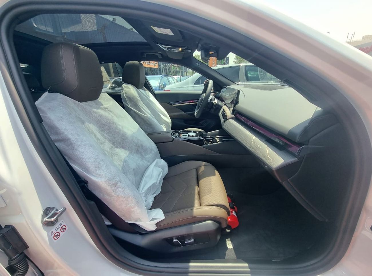 BMW 520i i M Sport 5 Years W&S 2024 GCC