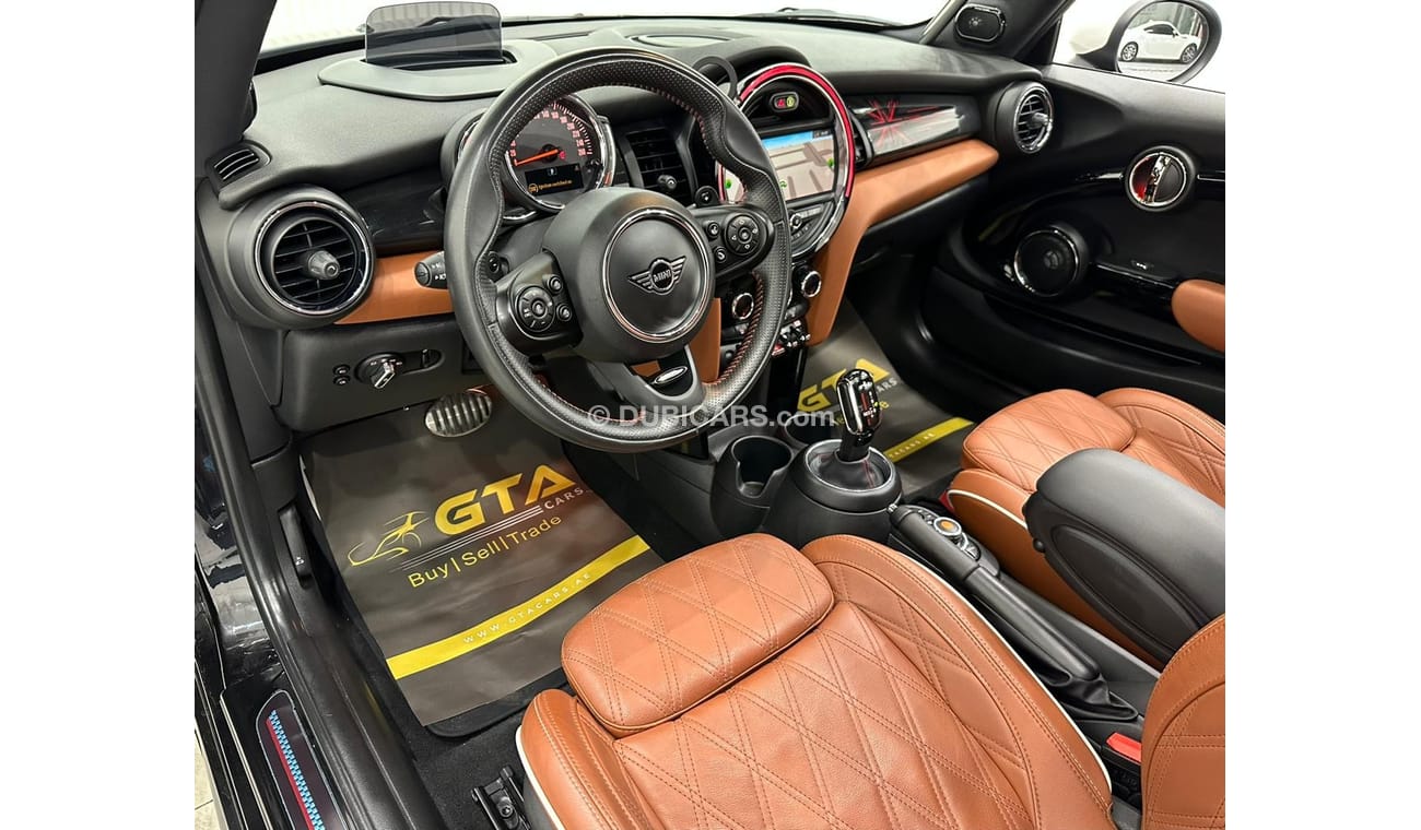 Mini Cooper S 2021 Mini Cooper S (JCW Kit) Rare Interior Colour, Full Service History, Warranty, GCC