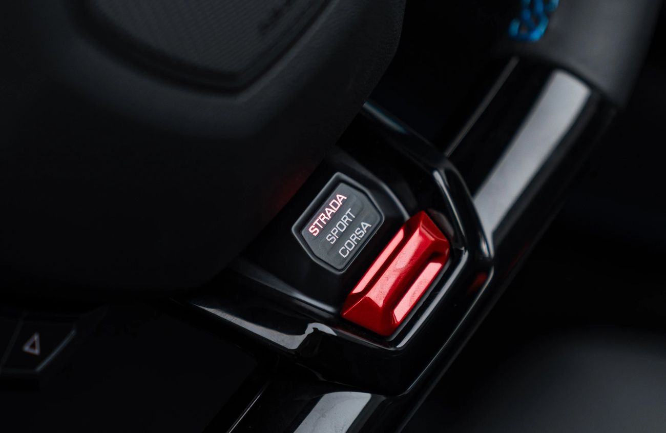 لامبورغيني هوراكان ايفو سبايدر 5.2L V10 Naturally Aspirated Engine