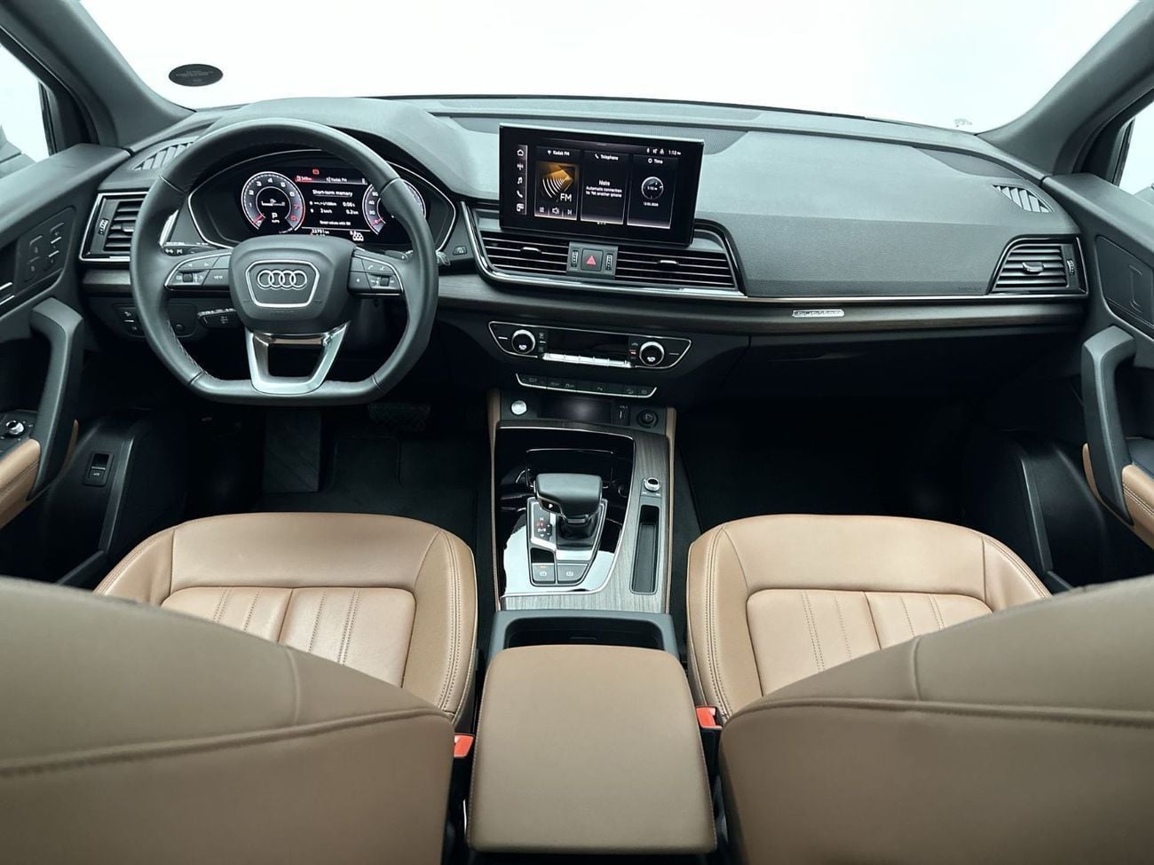 أودي Q5 45 TFSI ADVANCED 2.0L