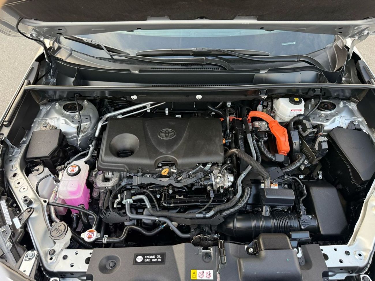 تويوتا راف ٤ VXR 2.5L TOYOTA RAV4 VXR HYBRID | 2.5L | FULL OPTION | UAE PASS