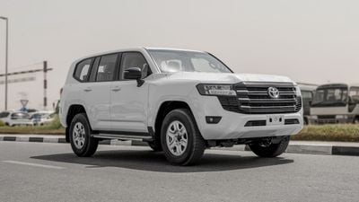 Toyota Land Cruiser GXR 2026 Toyota Land Cruiser GXR 3.3L AT Diesel (White-Beige)