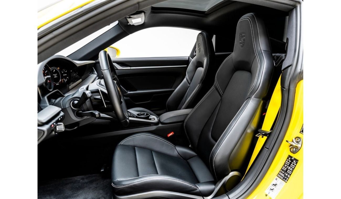 Porsche 911 Carrera 3.0L (380 HP) Coupe