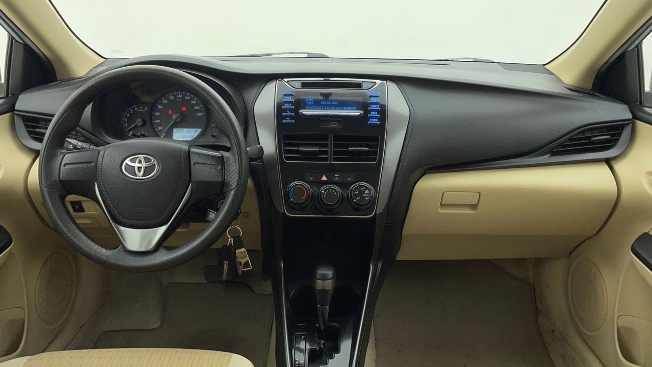 تويوتا يارس SE 1.5 | بدون دفعة مقدمة | اختبار القيادة في المنزل