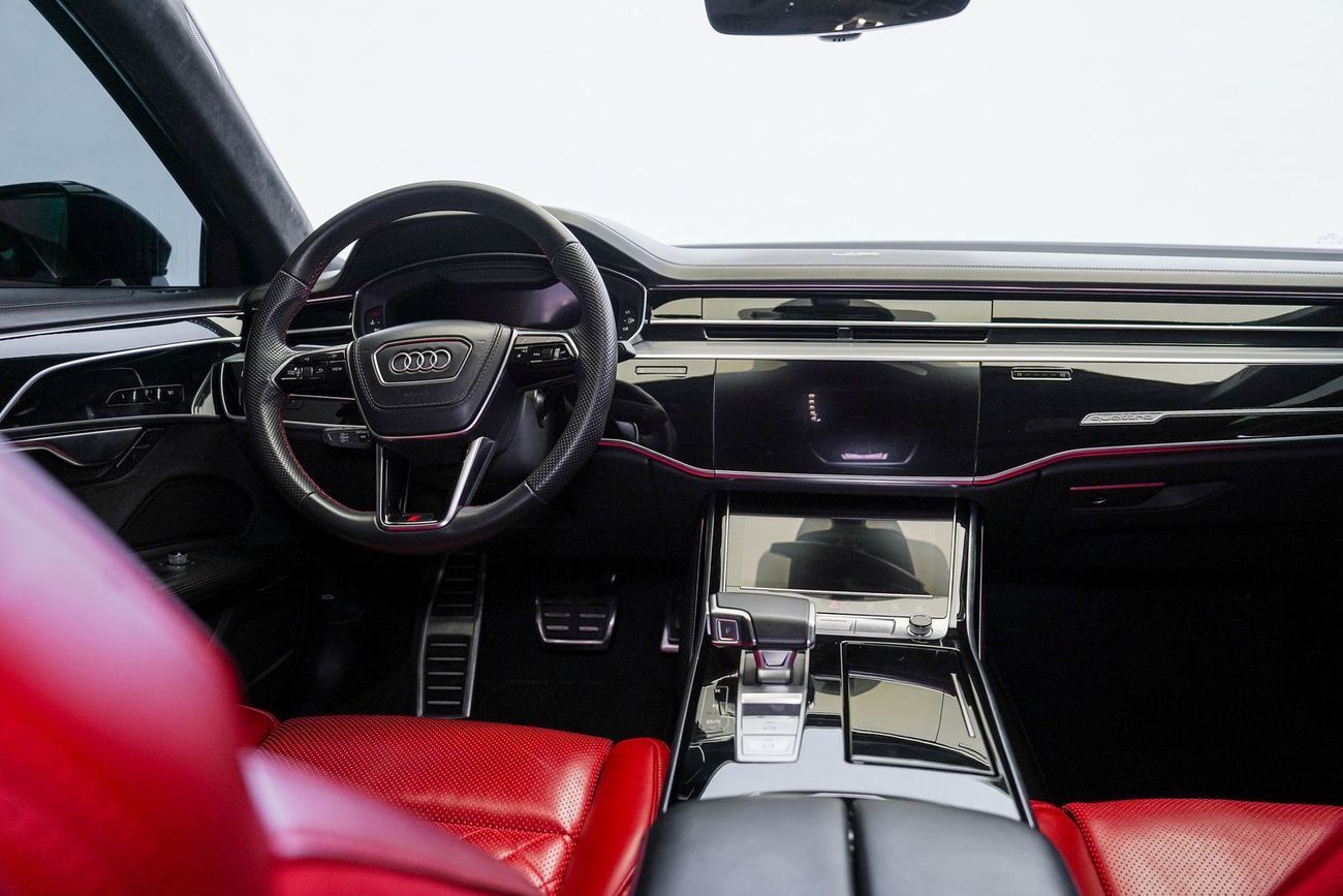 أودي S8 TFSI quattro 4.0L