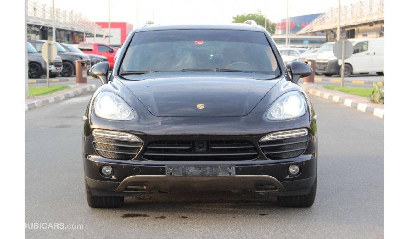 بورش كايان أس Porsche cayenne s v8  gcc 2012 model in good condition full service history