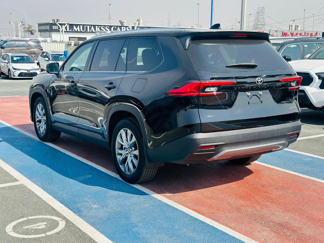 تويوتا جراند هايلاندر LIMITED PETROL