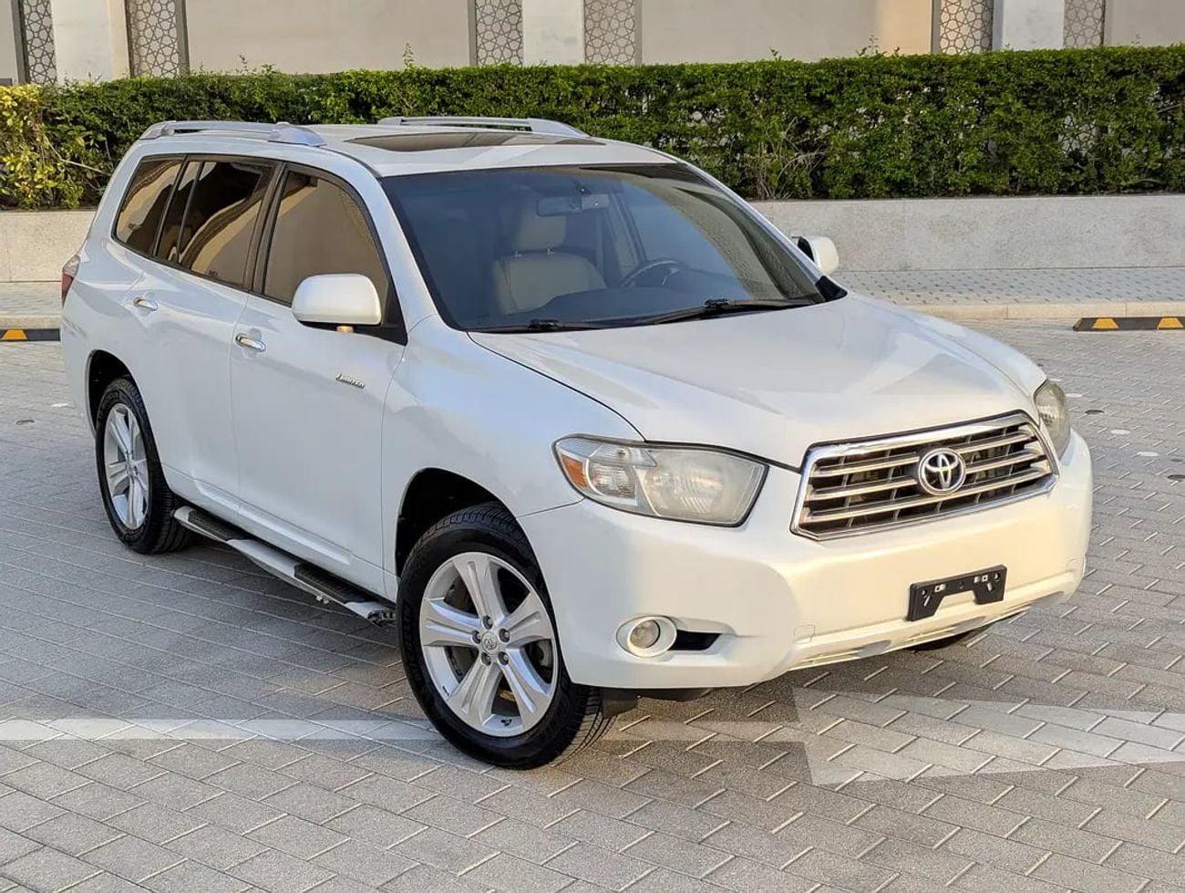 تويوتا هايلاندر Limited | American Specs | Well Maintained Full Option With Low KM
