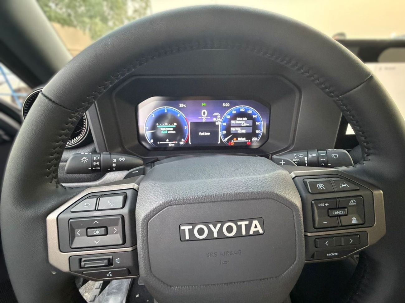 تويوتا برادو Toyota Prado 2.8L diesel Adventure + 2025 Full with headup display