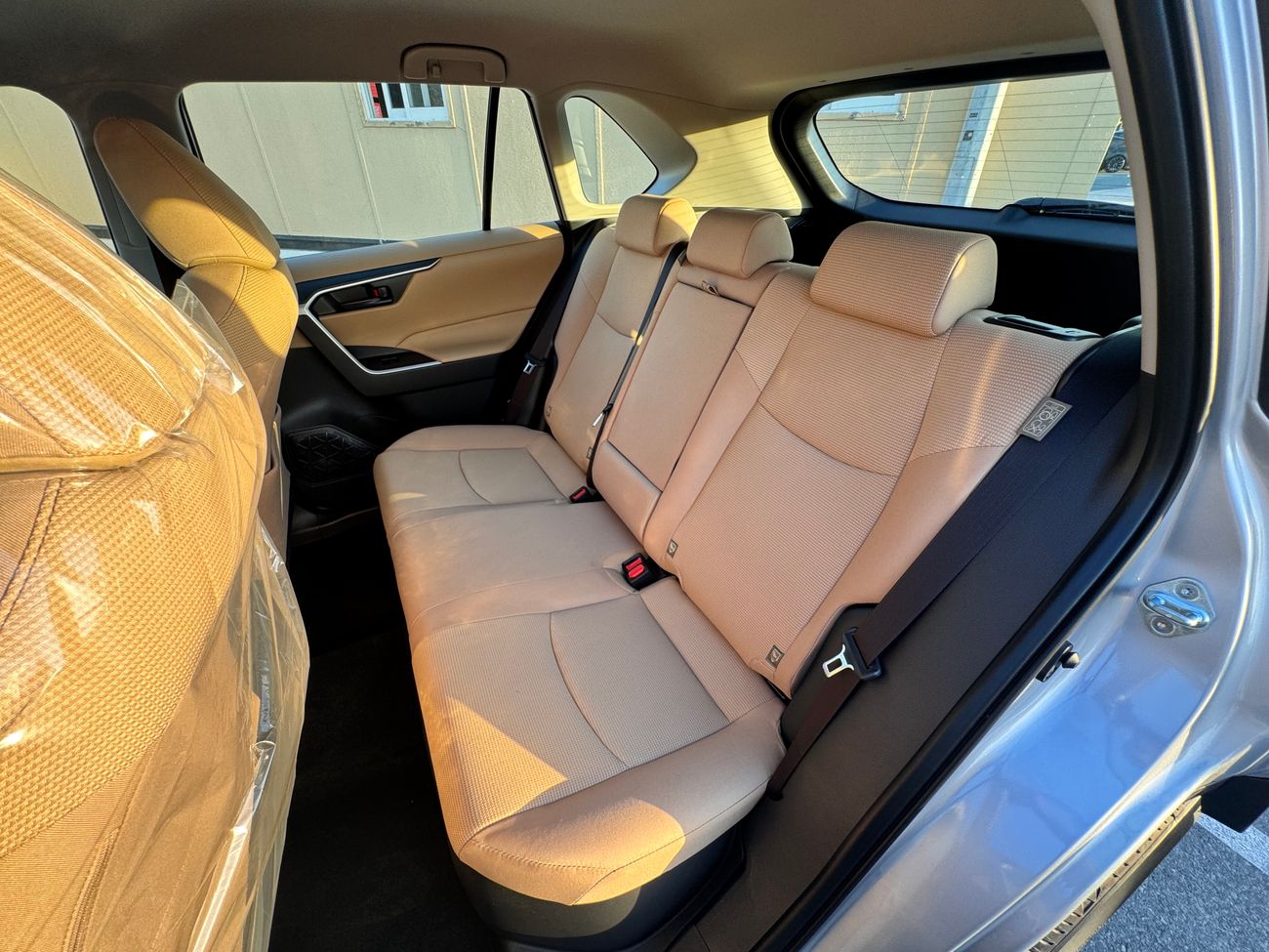 Toyota RAV4 2024 HYBRID AWD 2.5L CUV BRAND NEW GCC 0KM