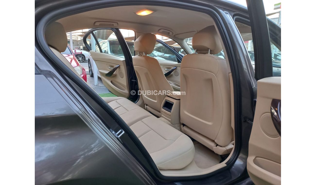 بي أم دبليو 316i موديل 2013  خليجى BM316I لون بنى مثبت سرعة تحكم رنجات بحالة ممتازة لاتحتاج لأى مصاريف