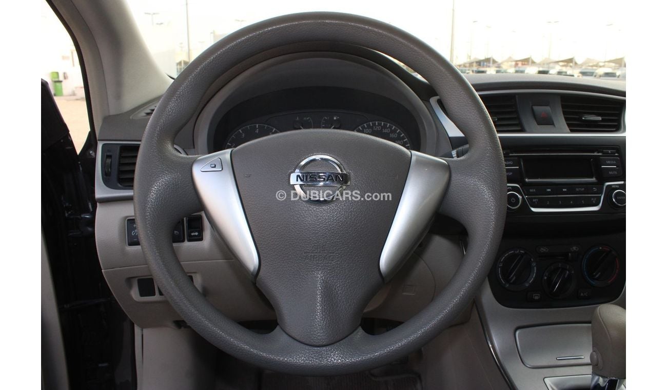 نيسان سنترا نيسان سنترا 2017 خليجي بحالة ممتازة بدون حوادث نظيفه جدا من الداخل والخارج