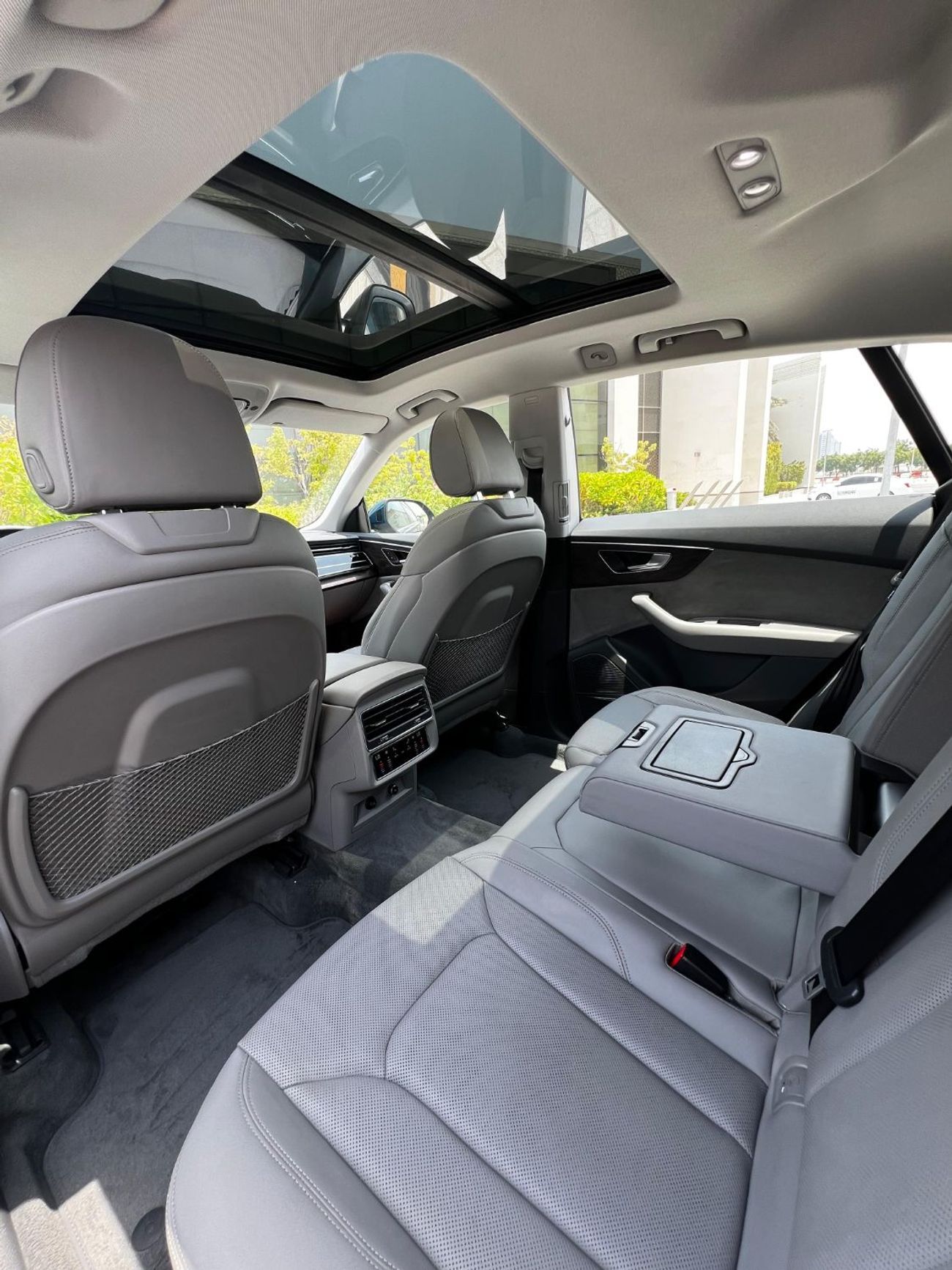 Audi Q8 55 TFSI quattro S-Line 3.0L (336 HP)