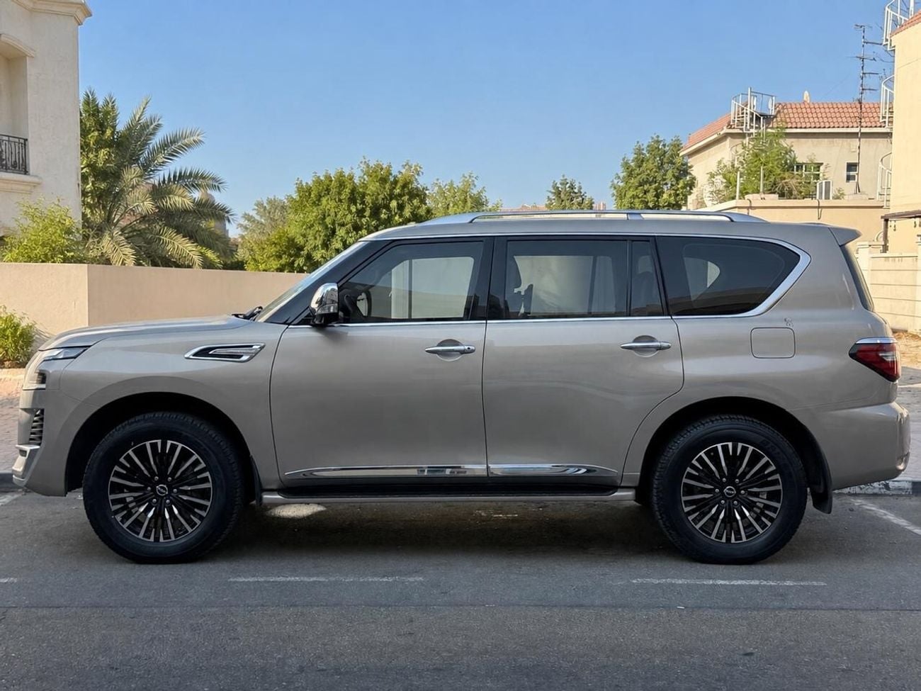 Nissan Patrol SE PLATINUM CITY
