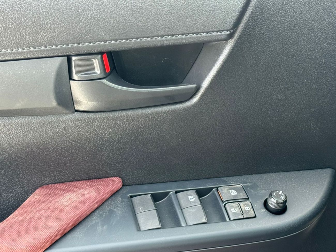 Toyota Hilux 2025 TOYOTA HILUX GLX DOUBLE CABIN 2.4L DIESEL MANUAL 4WD