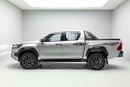تويوتا هيلوكس Adventure 4.0 - Silver Metallic Inside MLM Black | Export Only