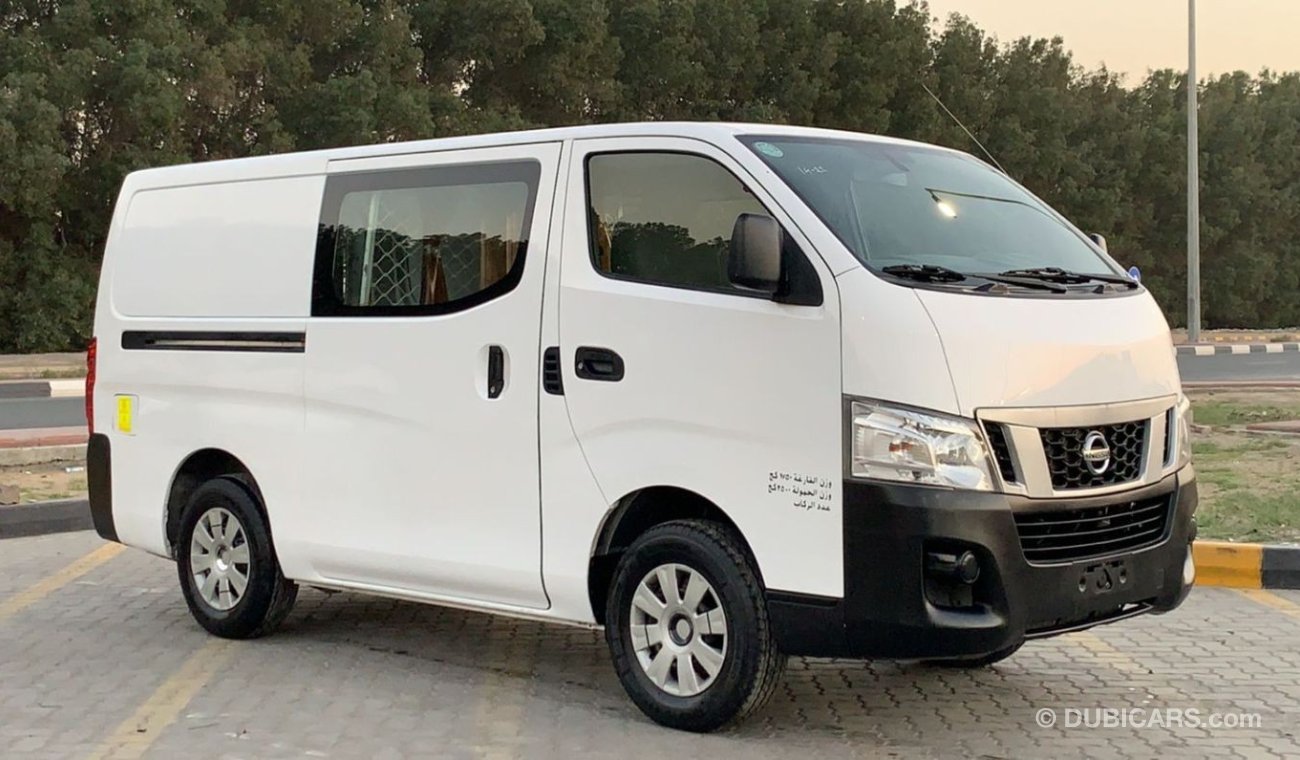 نيسان أورفان لوحة فان Std لوحة فان Std لوحة فان Std Nissan Urvan 2015 6 Seats Van Ref#14-22