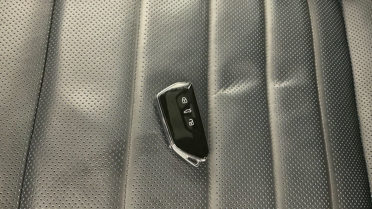 Volkswagen Golf R | upto AED 20,000 Ramadan Discount | Guaranteed Warranty | 0 Down Payment