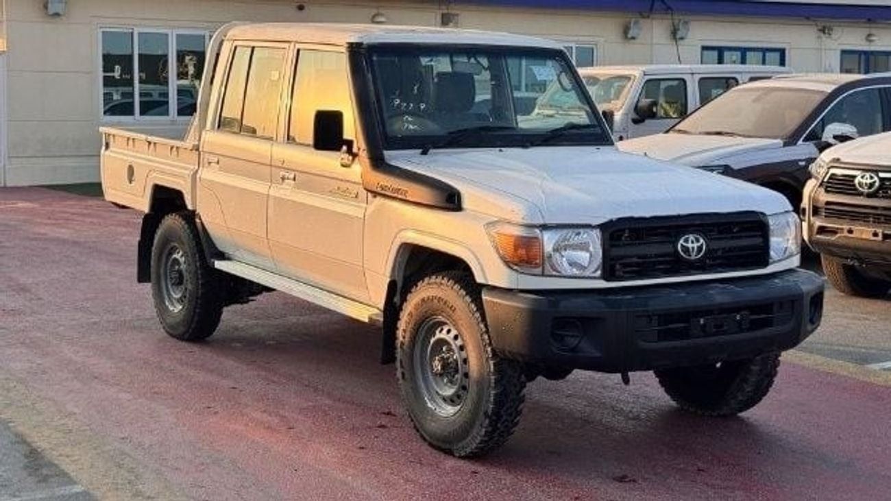 تويوتا لاند كروزر بيك آب 2024 RHD TOYOTA LAND CRUISER 79 4WD D/C 4.2D MT BRAND NEW 0KM (FOR EXPORT ONLY)