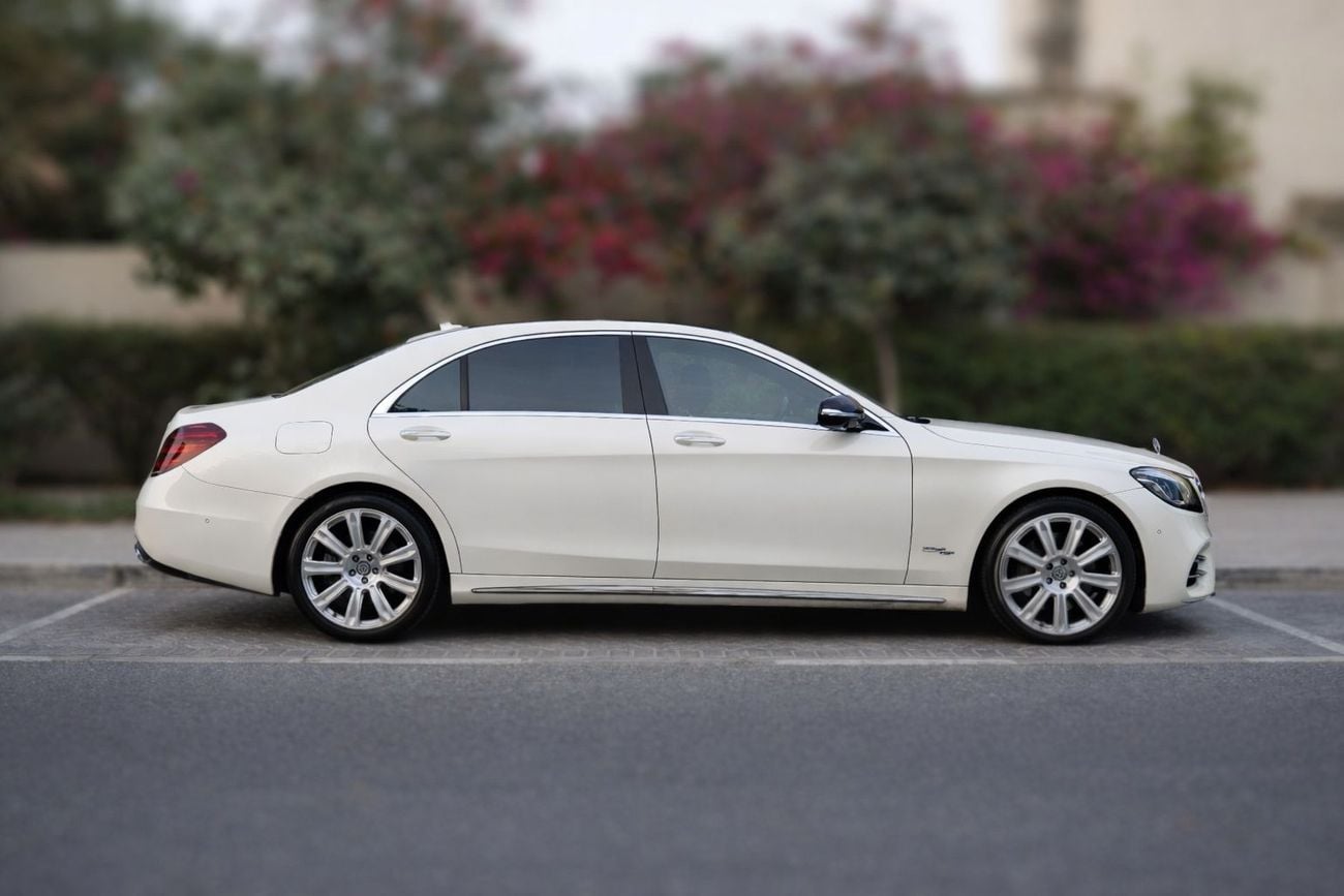 مرسيدس بنز S 560