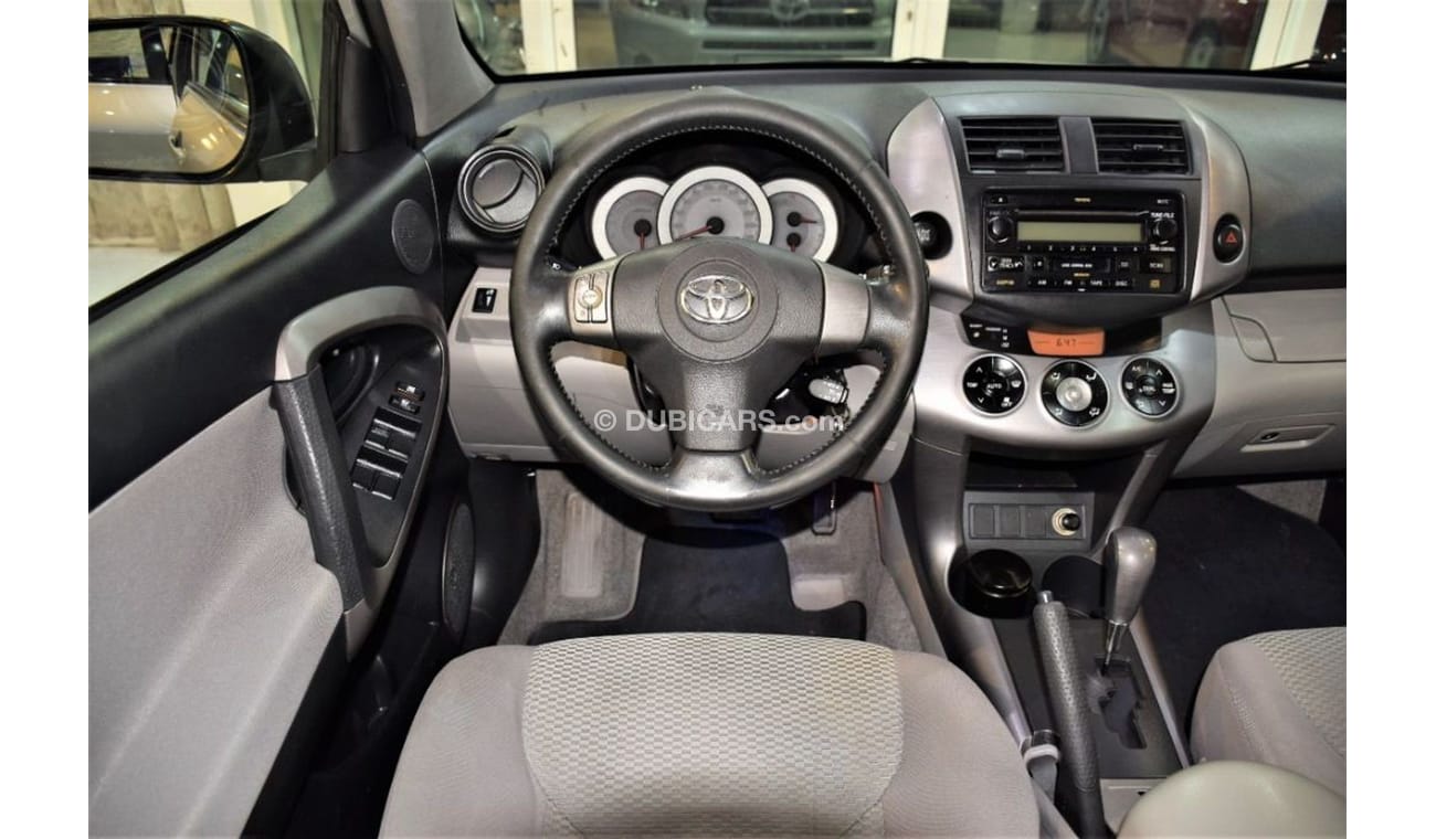 Toyota RAV4 AMAZING Toyota Rav4 4WD 2008 Model!! in Silver Color! GCC Specs