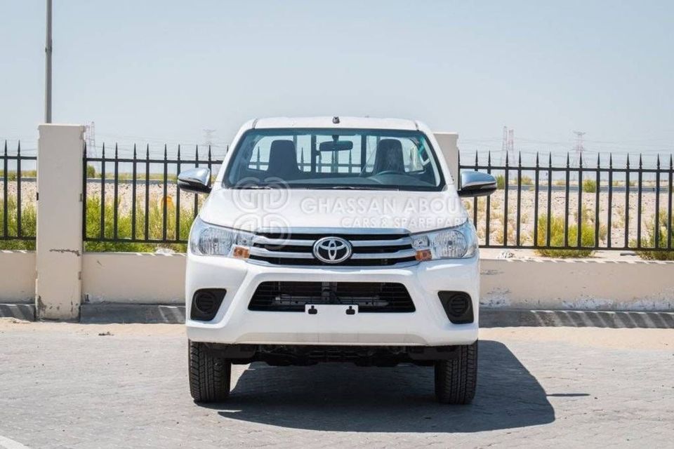 New Toyota Hilux Single Cab, 2.7L, 4x4, MY2025 2025 for sale in Dubai ...