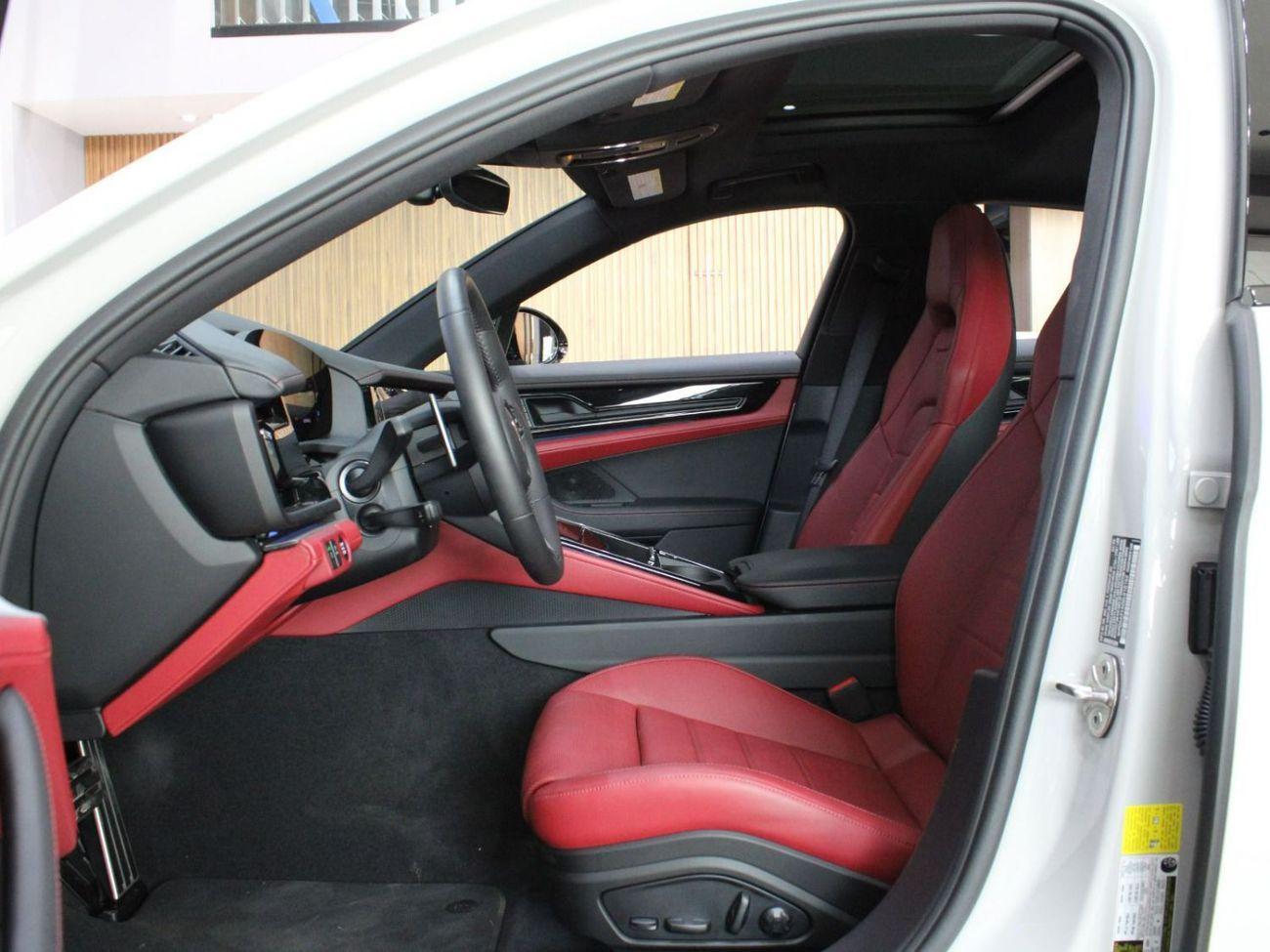 Porsche Panamera PANAMERA 4 | With warranty