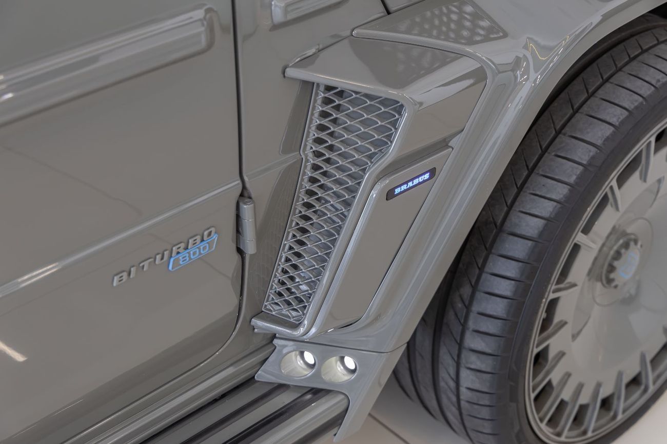 Mercedes-Benz G 63 AMG 4MATIC SUV BRABUS Kit 800 | Carbon Fiber Interior  Seats | Star Light Roof | Prefect Condition 2025