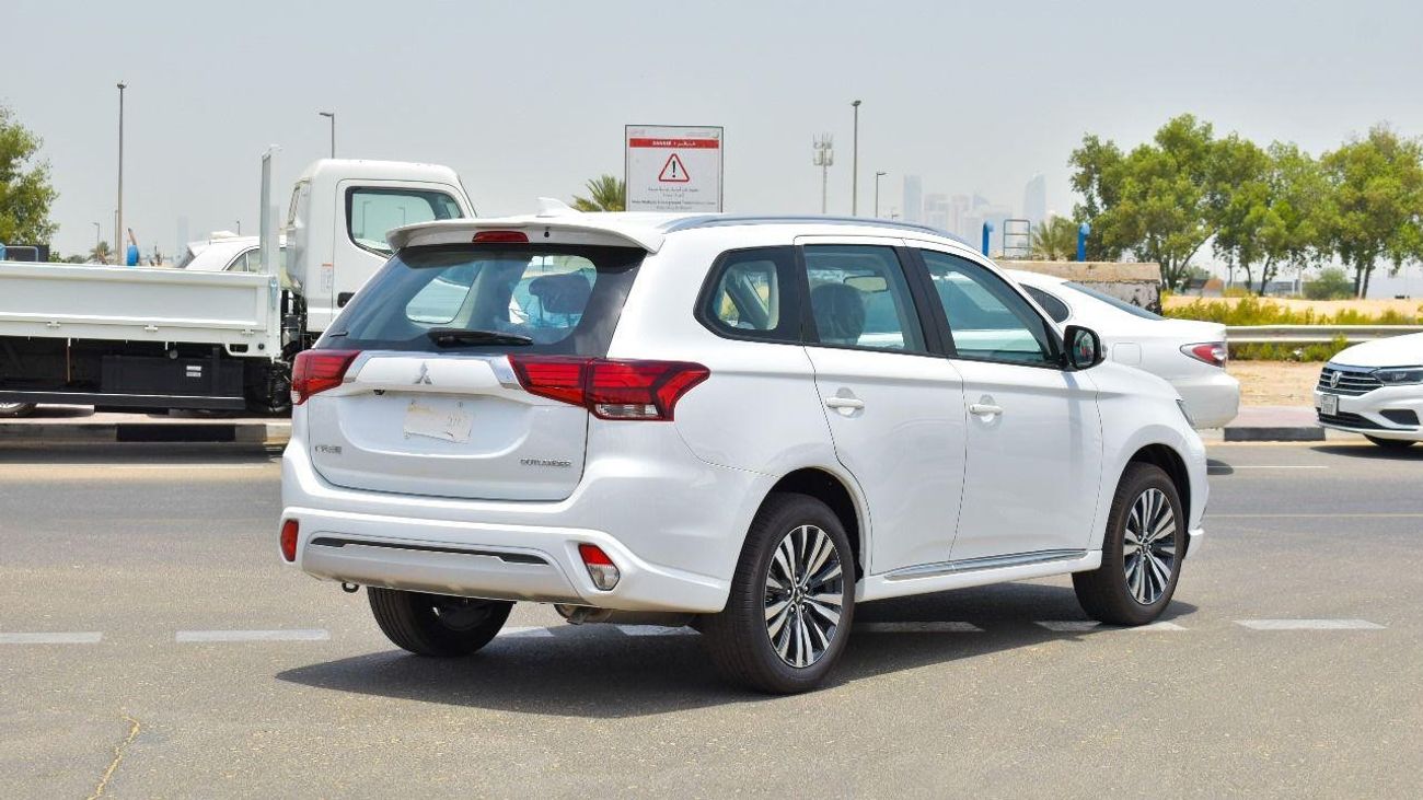 ميتسوبيشي آوتلاندر 2.0