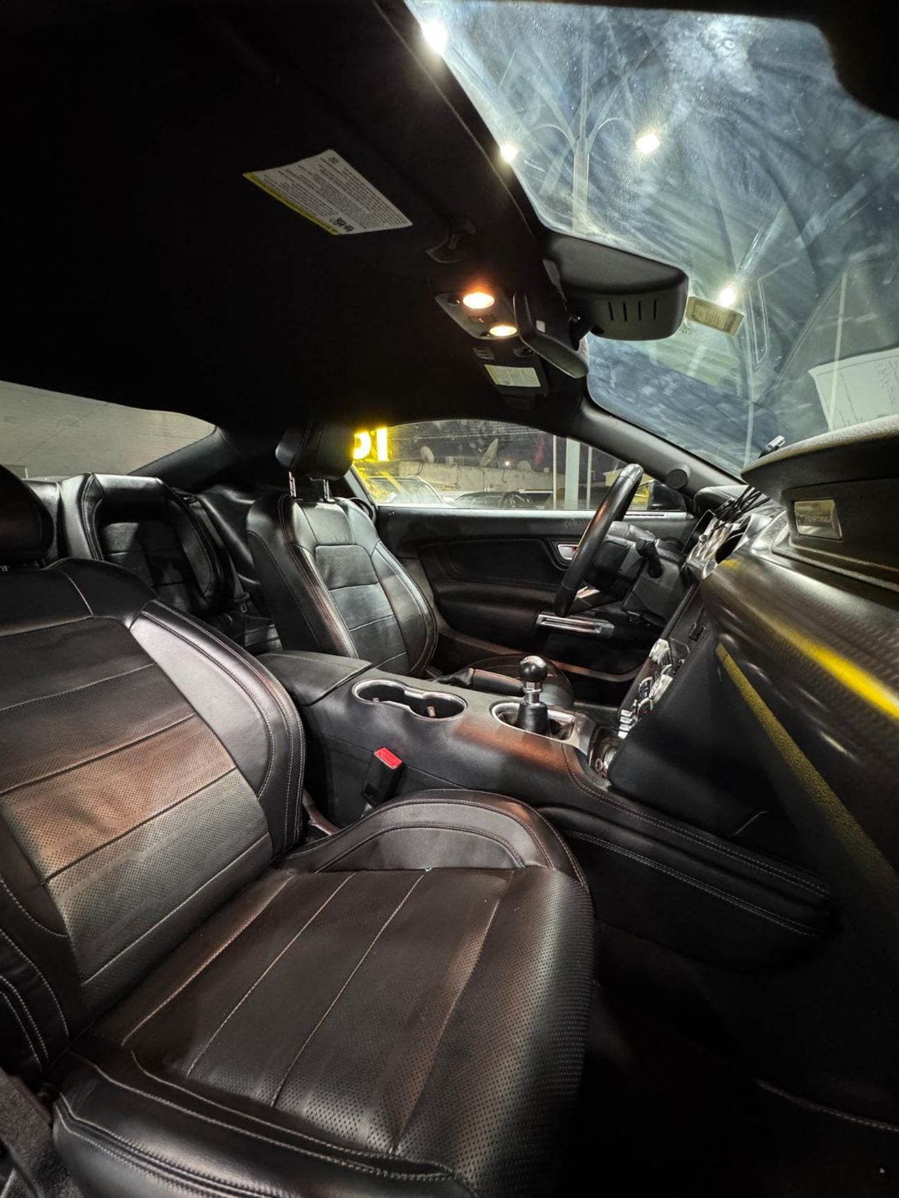 Ford Mustang GT Premium 5.0L V8