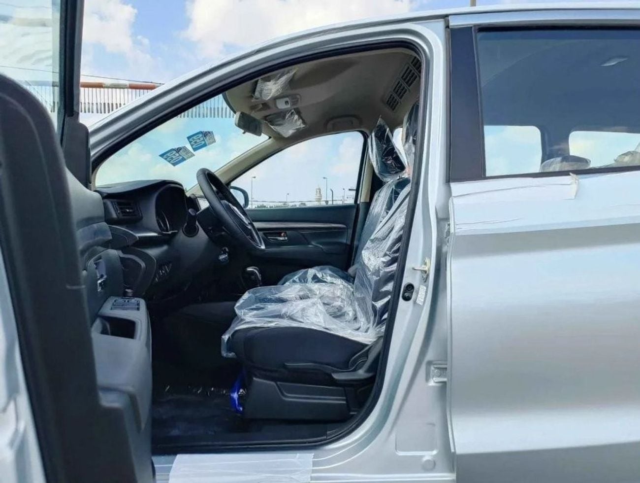 سوزوكي ايرتيغا SUZUKI ERTIGA GLX 2024 A/T 1.5L 4CY PETROL SILVER full