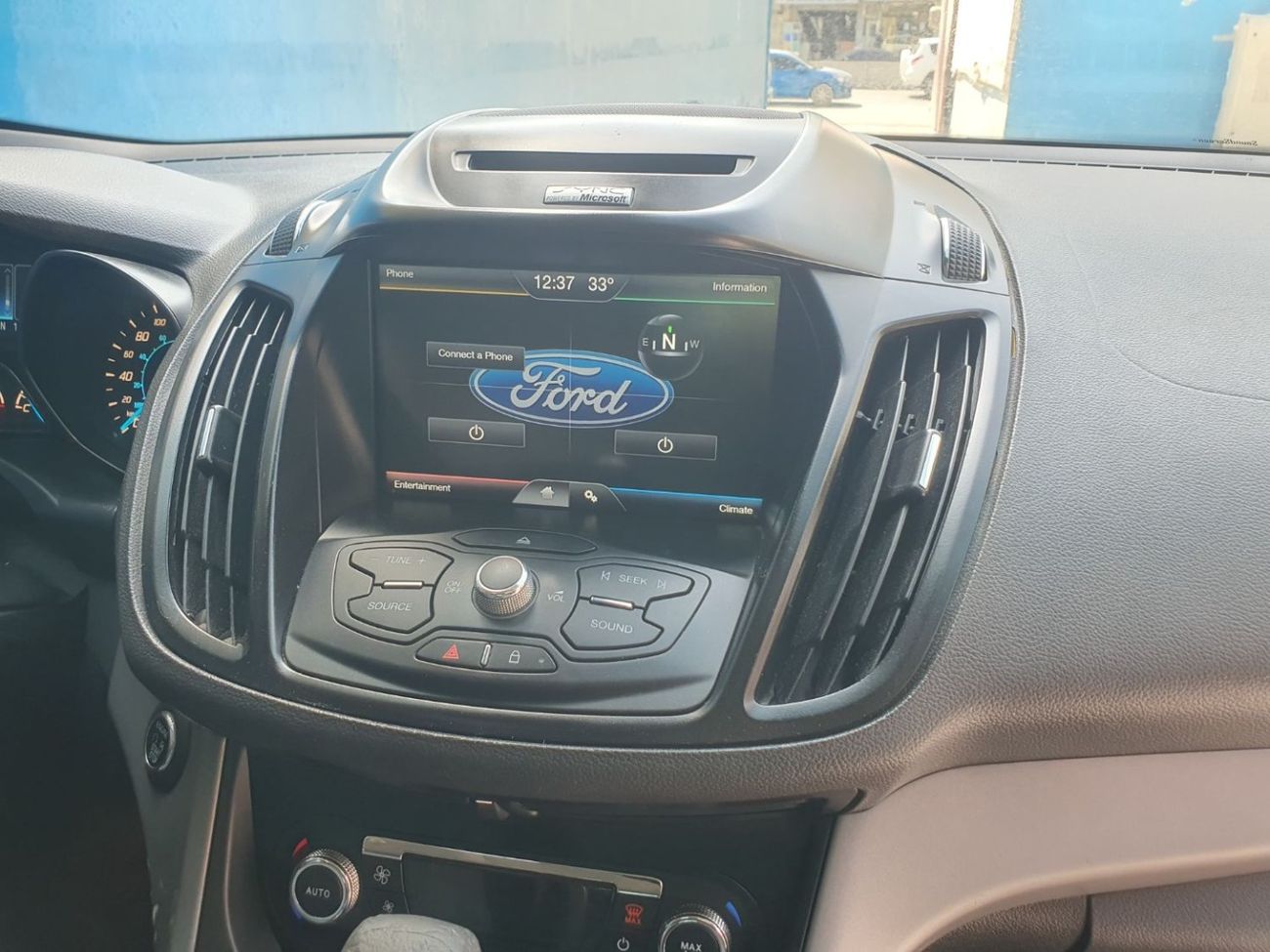 فورد إيسكاب 2.5L SE PETROL AUTOMATIC TRANSMISSION