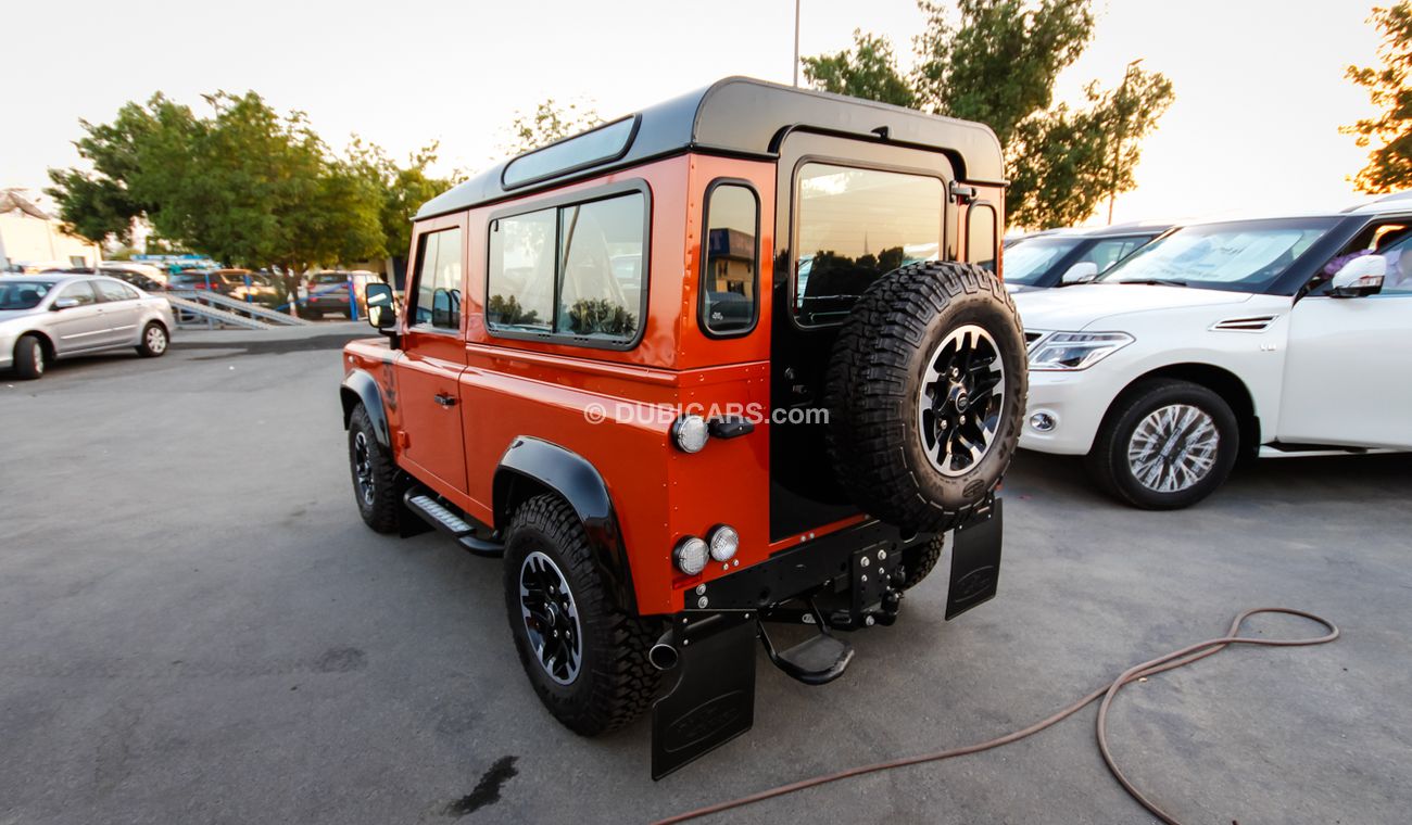 Land Rover Defender Adventure Edition