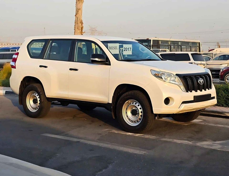 Used Toyota Prado DEISEL / LOT 9989 2017 for sale in Dubai 787281