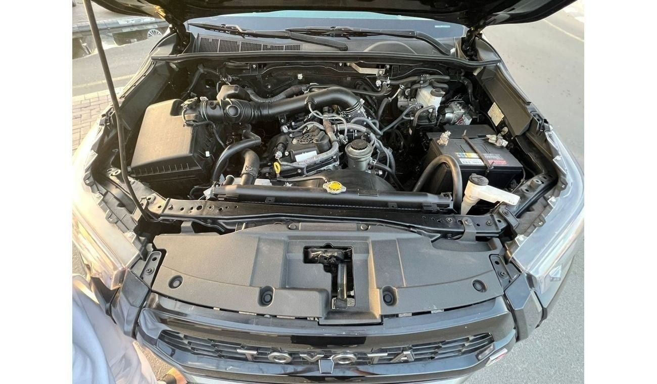 تويوتا هيلوكس 2016 TOYOTA HILUX MT FULL OPTION 2.7L V4 4X4 - 4 Wheel Drive - GOOD CONDITION