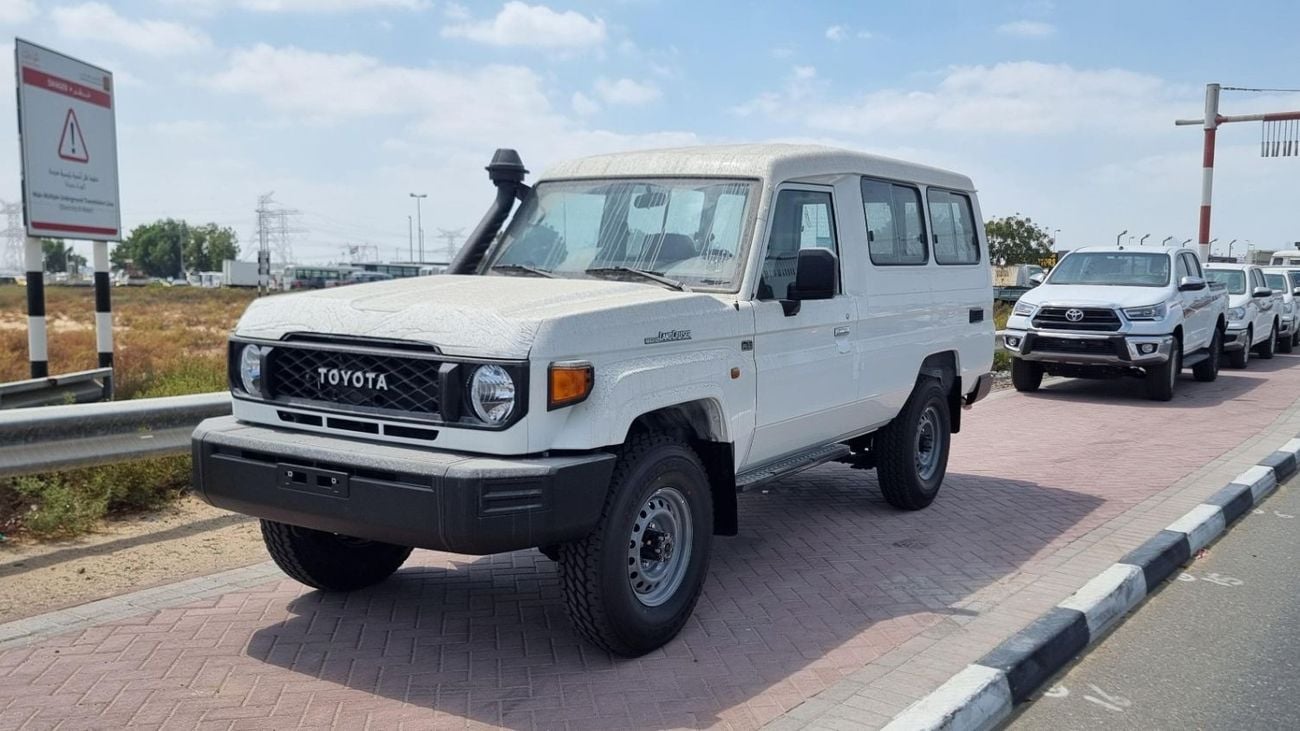 تويوتا لاند كروزر 70 GDJ78 2.8L Diesel AT 2025YM
