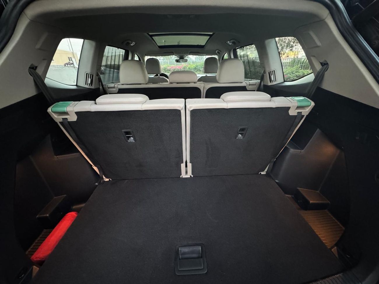 Volkswagen Teramont R-Line 3.6L VOLKSWAGEN TERAMONT 2019 GCC R LINE V6 FULL OPTIONS 7 SEATER WITH ONE YEAR DEALER WARRAN