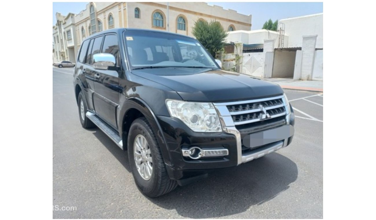 ميتسوبيشي باجيرو 3.5L / V6 / GCC / GULF SPECIFICATIONS / READY TO EXPORT