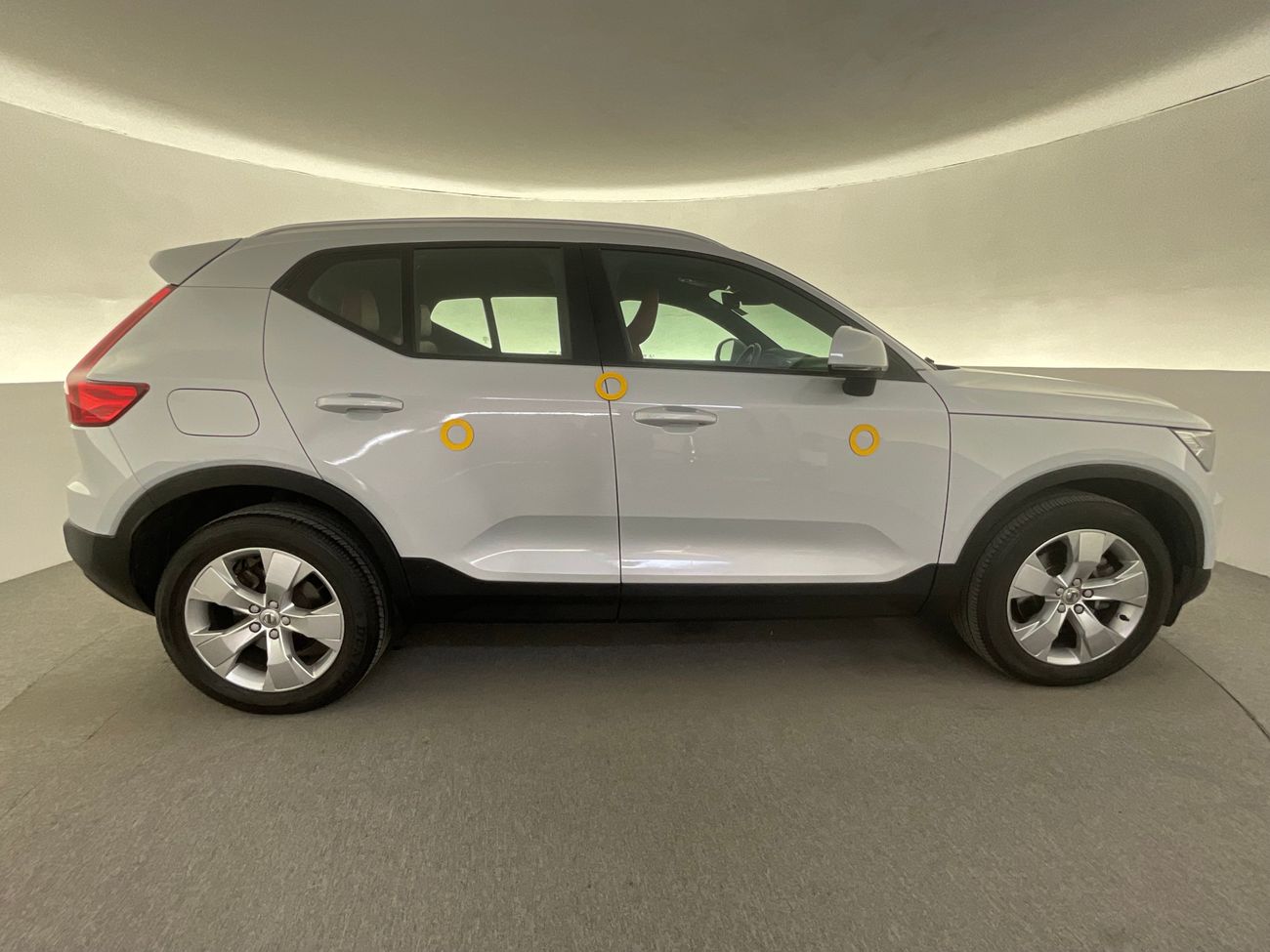 فولفو XC 40 T5 Momentum | شامل الضمان | 0 ﺪﻔﻋﺓ ﺃﻮﻟﻯ