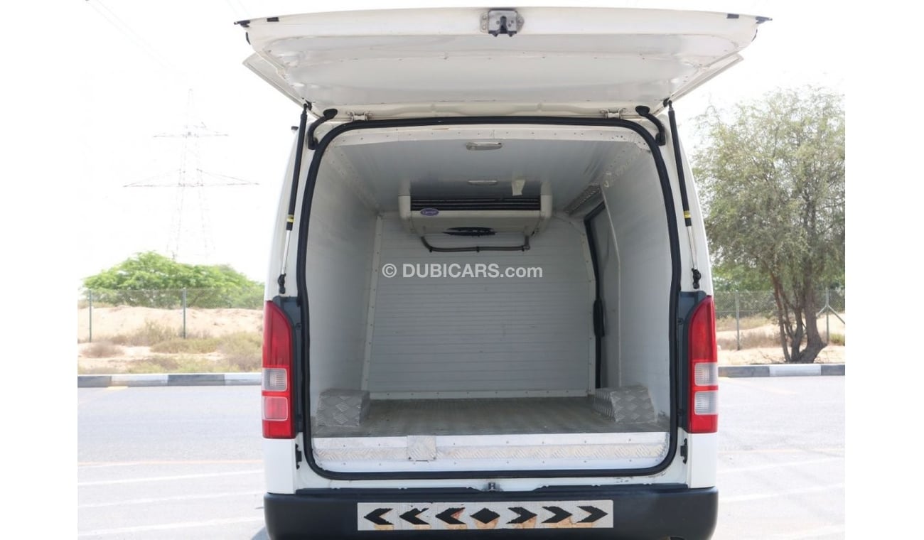 Toyota Hiace 2018 |  STANDARD ROOF CHILLER DELIVERY VAN WITH GCC SPECS AND EXCELLENT CONDITION