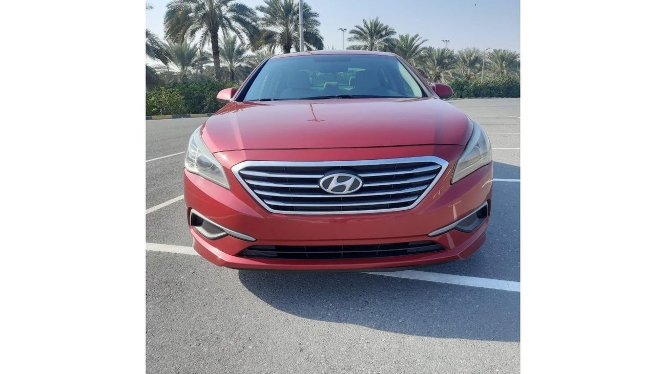 Hyundai Sonata GL Hyundai Sonata Se 2017 Red 2.4L 4 vin: 5NPE24AF4HH495067   ( UAS_ SPEC) VERY GOOD CONDITION