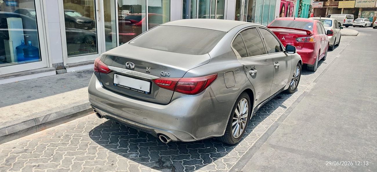 Infiniti Q50 Luxe