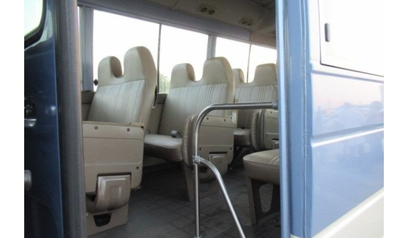 نيسان سيفيليان NISSAN CIVILIAN BUS RIGHT HAND DRIVE (PM1058)