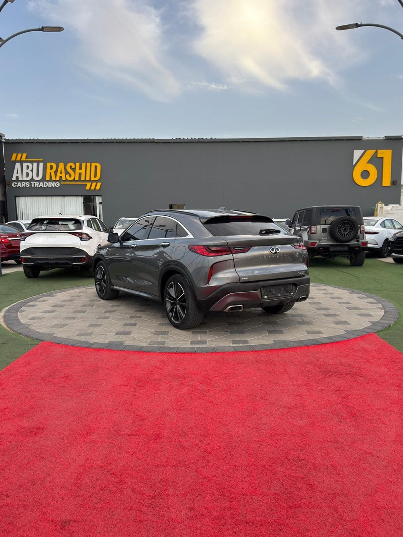 إنفينيتي QX55 2.0T Luxe (AWD)