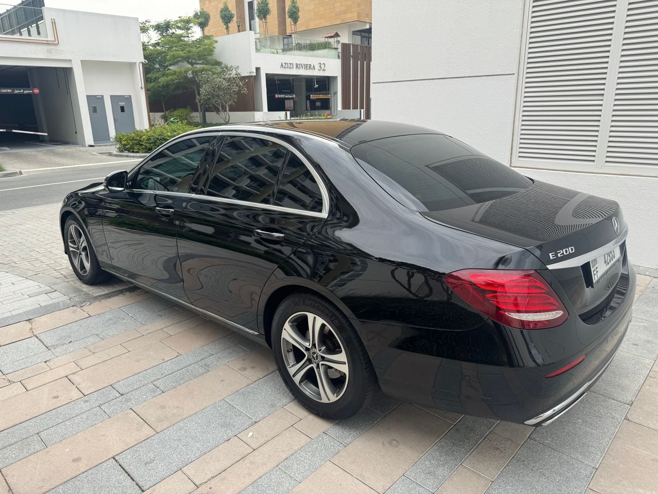 مرسيدس بنز E200