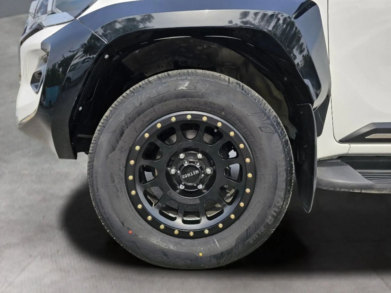Toyota Hilux ADVENTURE 4X4 Diesel 2.8L Right Hand Drive (RHD)