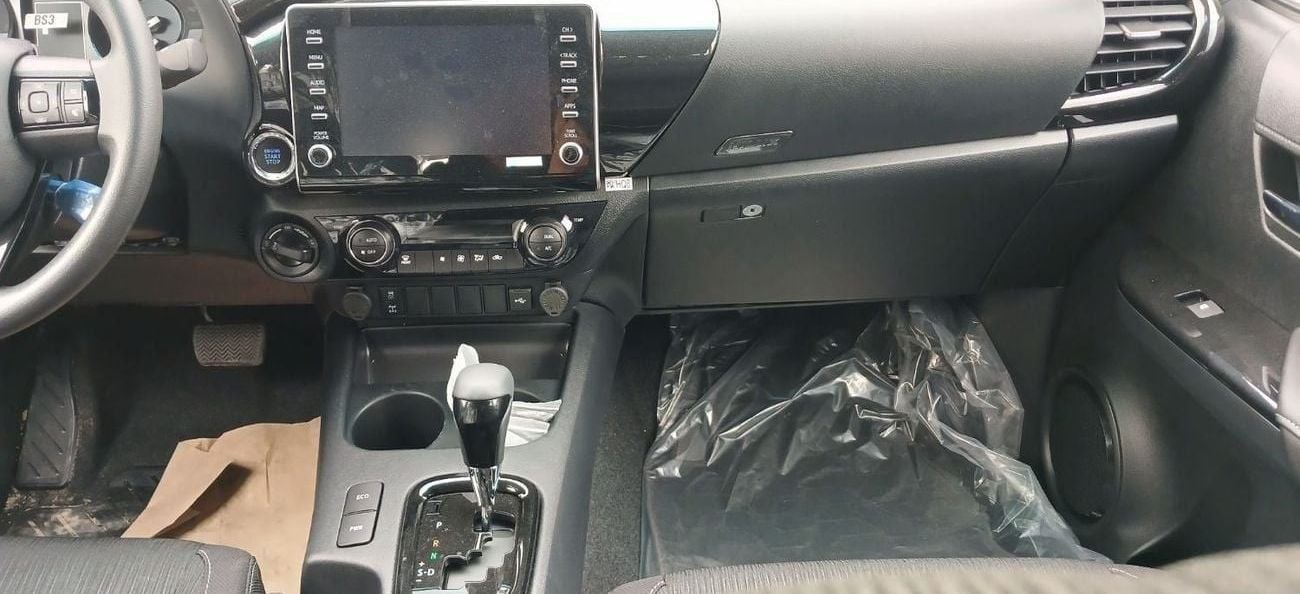 Toyota Hilux ADVENTURE Toyota Hilux Adventure 4.0L Petrol 2025YM