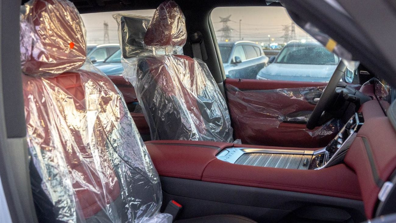 نيسان باترول 2026 Nissan Patrol SE Platinum 3.8L AT Petrol (Gray-red)