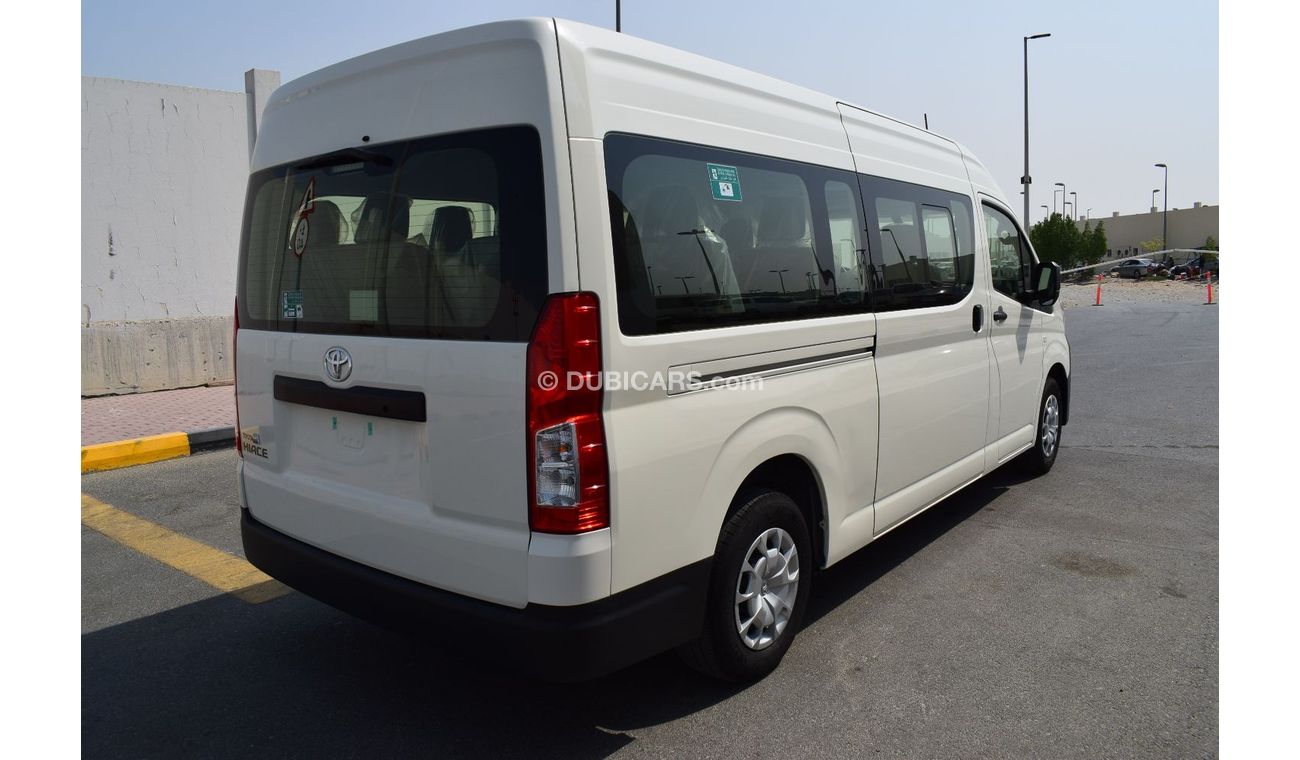 تويوتا هاياس Toyota Hiace Highroof Bus  3.5L A/T, Model:2023. Only done 12000 km